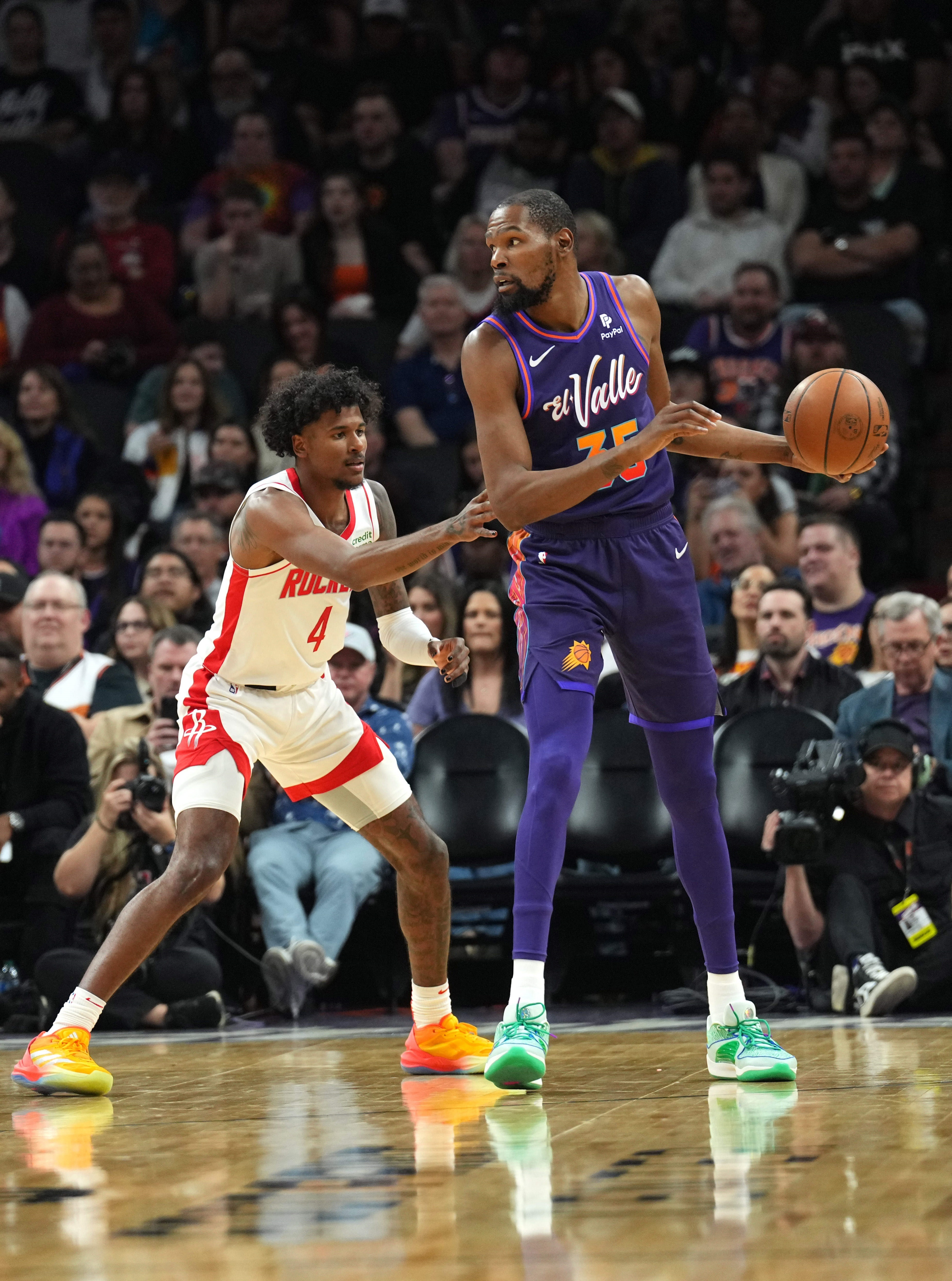 S赛直播页面-名记：火箭是最有望长期保持竞争的球队之一 他们得KD没牺牲未来