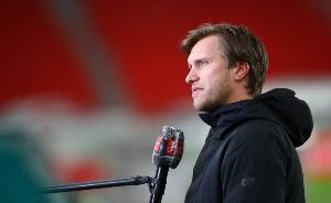 世界赛赛程-记者：若拜仁与埃贝尔分道扬镳，法鹰体育CEO克洛舍是潜在候选人